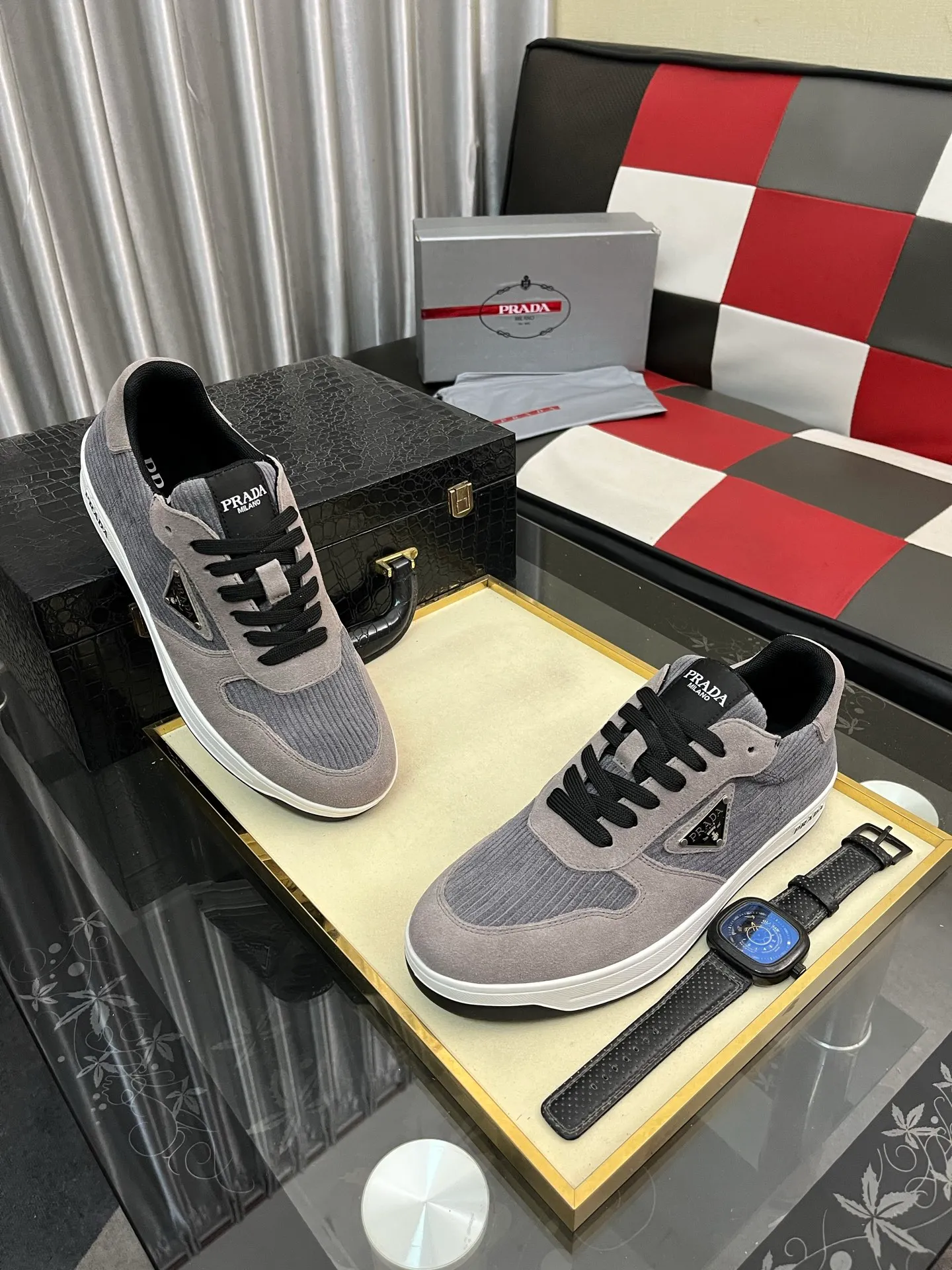 Men's shoes 💰380⌚️⌚️【PRADA】Prada casual shoes, originally developed 1:1, made of high-mercerized cowhide with imported cowhide, silk sheepskin lining, rubber outsole, comfortable and soft on the foot, size: 38-444️⃣Colors available